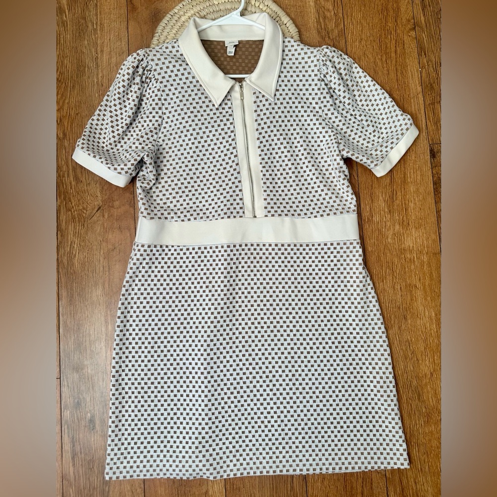 Retro Short Sleeve Tan and Brown A-Line Collared Mini Dress from River Island
